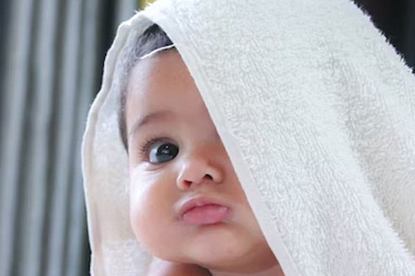 چک لیست وسایل سیسمونی نوزاد در ماههای اولیه تولید با لیست لوازم نوزاد در چند ماهگی با هم متفاوت است.