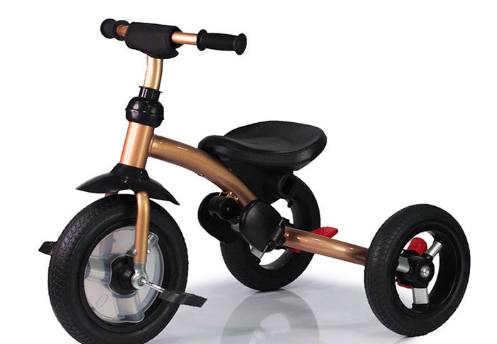 سه چرخه Chipolino مدل BOLIDE مناسب برای کودکان 6 ماه تا 6 سال
