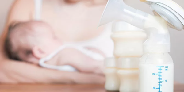 شیردوش‌ به مادران کمک می‌کند تا شیر اضافی را تخلیه کنند و درد حاصل را کاهش دهند.