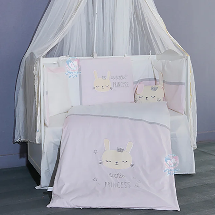 سرویس خواب ۸ تکه شو بیبی تهیه شده از مواد نخی و ضدحساسیت