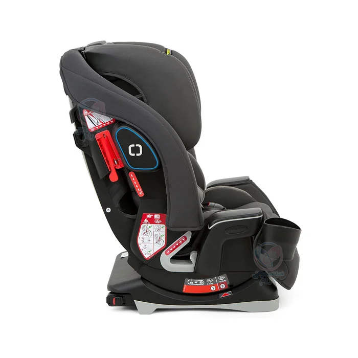 با امکان تنظیم آسان در سه درجه رو به جاده، حالت نشسته و لمیده