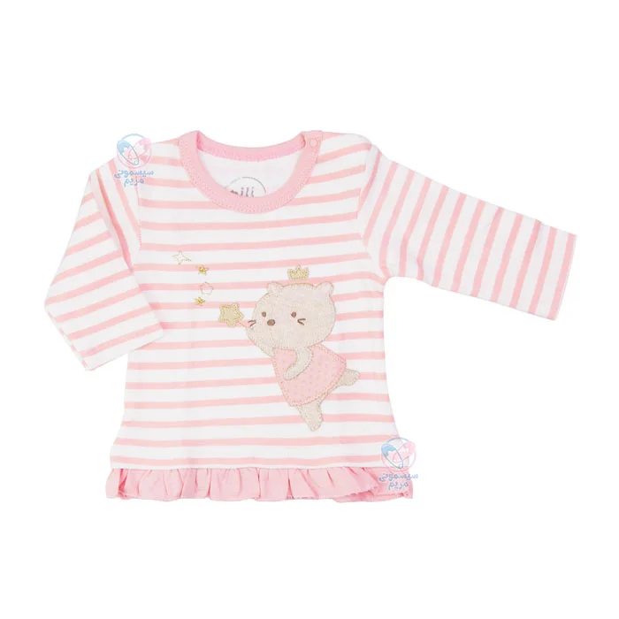 این لباس از پارچه نرم و بادوام تهیه شده و محبوبیت زیادی را میان والدین پیدا کند.