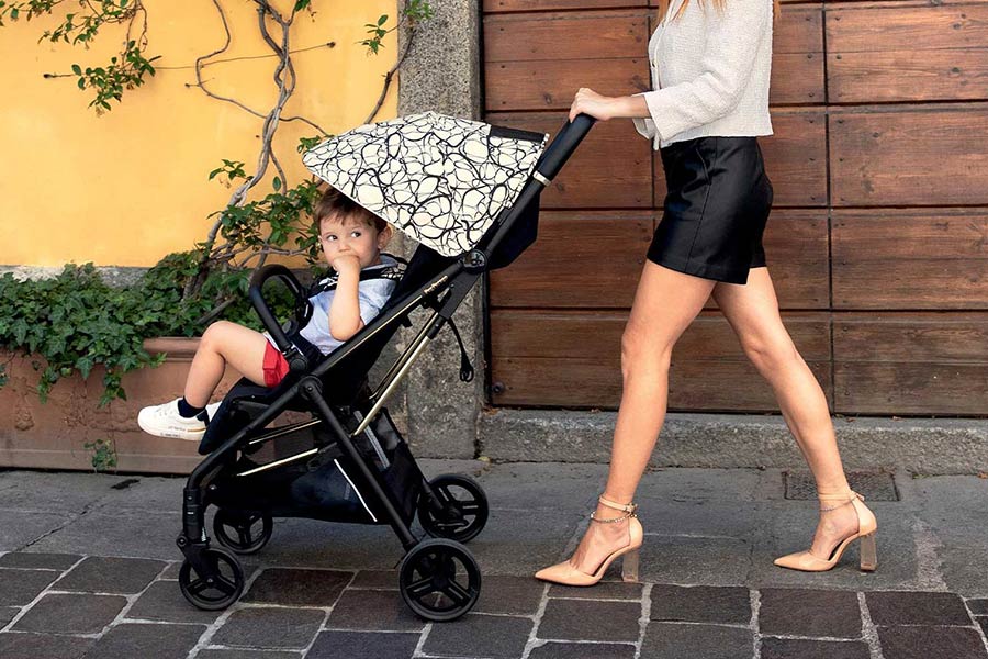 کالسکههای پگ پرگو با فریمهای سبک و باکیفیت، به آسایش والدین و کودک بها میدهد.