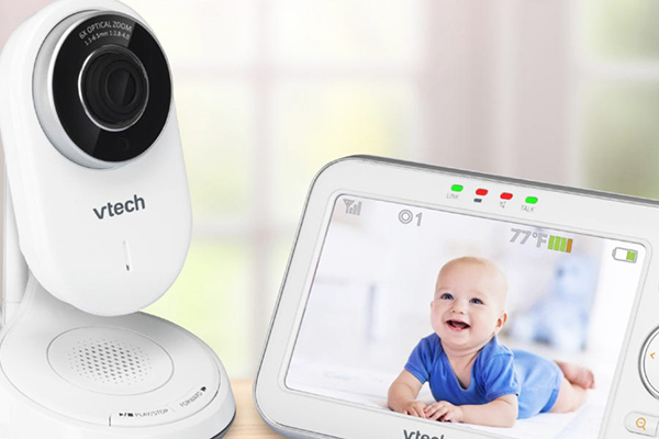 برخی از دوربین‌های اتاق نوزاد، قابلیت پخش صدا و تصویر را به صورت همزمان دارد.