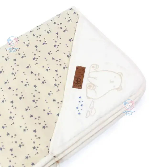 پتو آنا بابا Anna babba ستاره، یک پتو کودک زیبا و نرم است که جنس آن از 100 درصد کتان ساخته شده است.