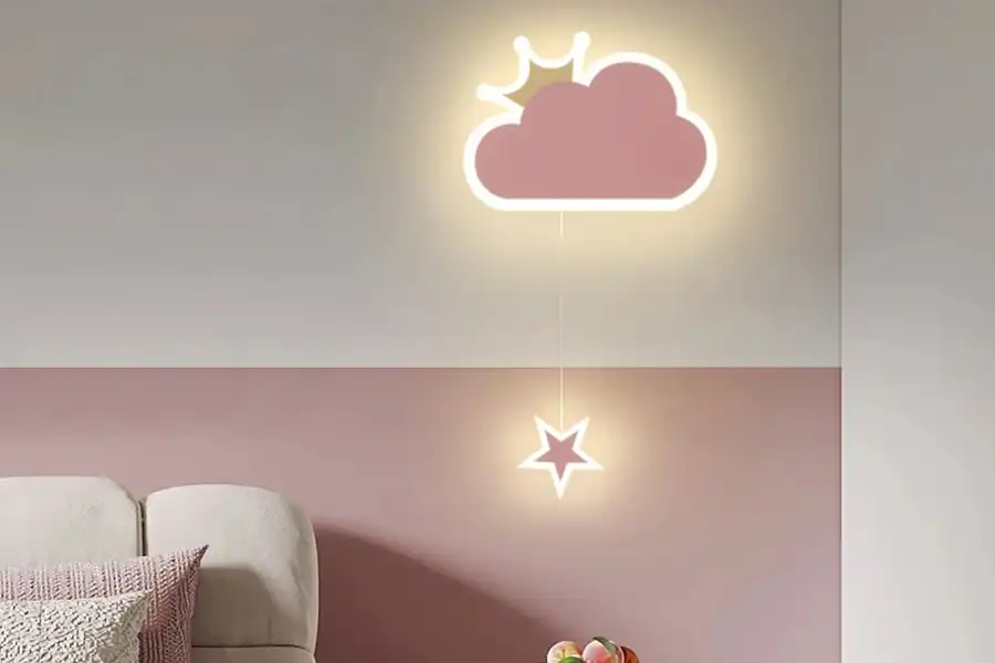 نور مناسب چراغ خواب‌ به شما کمک می‌کند تا هم کارهای کودکتان را کامل انجام دهید و هم به راحتی به خواب بروید.