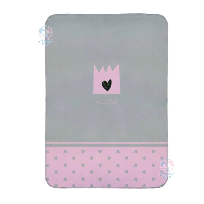 لطافت و نرمی نخ در کنار گرمای دلنشین این پتو، نوزاد شما را در آغوشی از آرامش فرو خواهد برد.