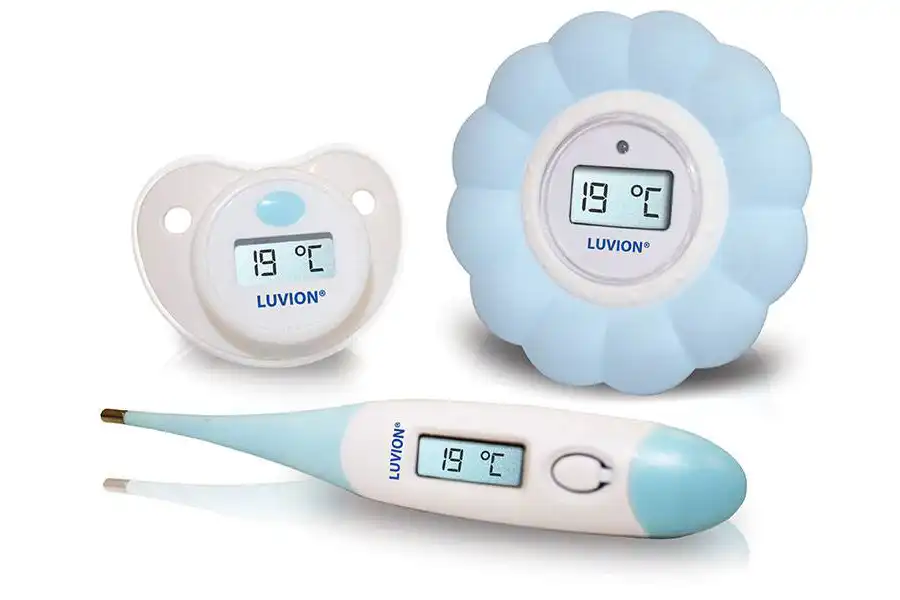 برای اندازه‌گیری دمای بدن نوزاد از طریق دهان لازم است، 15 دقیقه پس از زمان خوردن یا نوشیدن او عمل کنید.
