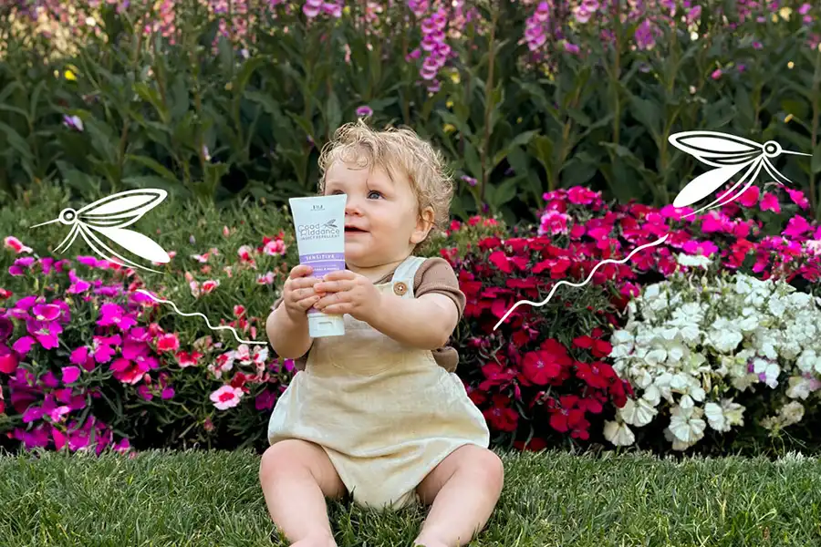 برای پیشگیری از گزیدگی و ایجاد آزردگی در کودکان لازم است نسبت به استفاده از انواع اسپری ضد گزش حشرات کودکان حساسیت بیشتری داشتهباشید.