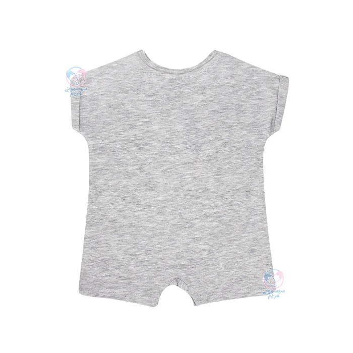 رنگ طوسی این لباس، آرامشبخش و مناسب برای کودکان است.