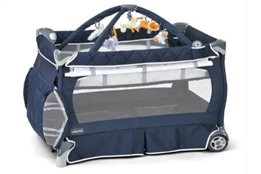 برند چیکو با تولید انواع تخت نظیر تخت و پارک، گهواره و تخت کنار مادر به والدین این امکان را داده تا انتخابی مناسب و هماهنگ با نیاز خود را تجربه کنند.