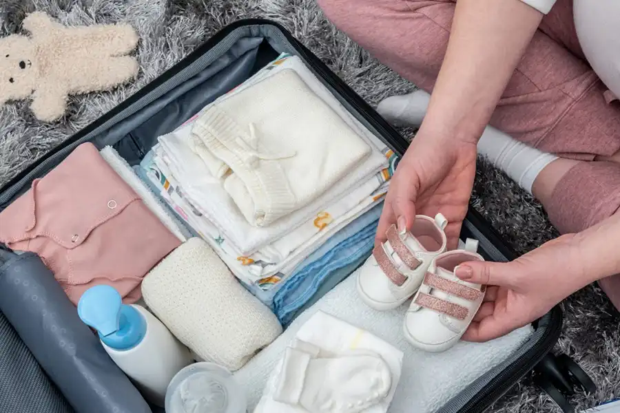 وسایل ساک به مادر کمک میکند تا در زمان زایمان و بعد از آن احساس راحتی و آمادگی داشته باشد.