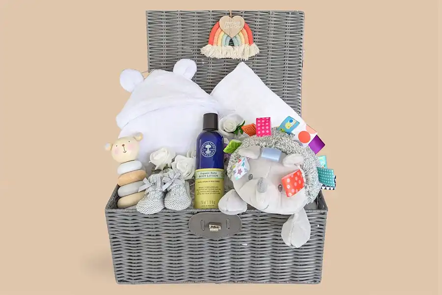 کارت هدیه به والدین اجازه میدهد خودشان چیزی را انتخاب کنند که واقعاً به آن نیاز دارند.