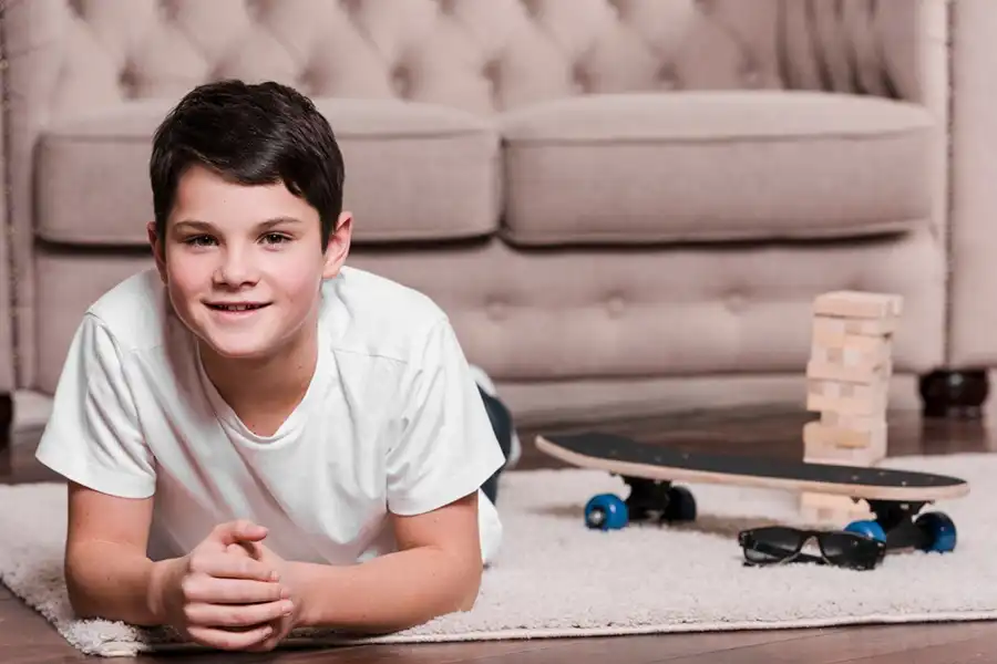 تفاوتهایی که در اسباب بازی دختر 9 ساله با اسباببازیهای پسرانه وجود دارند، بهدلیل وجود تفاوت در روحیه آنها است.