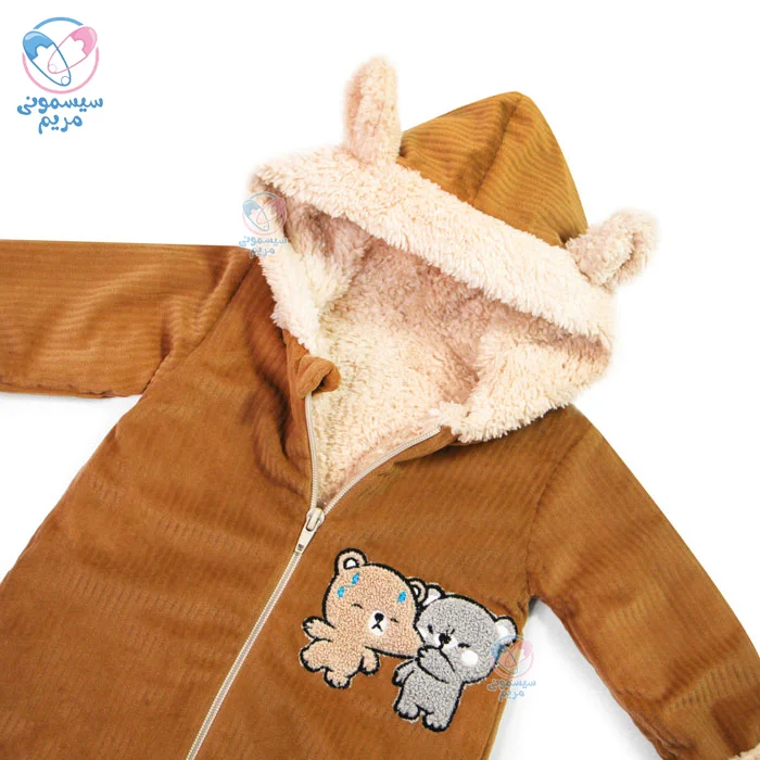رویه مخمل و لایه توکرکی درونی این محصول، باعث ایجاد گرمای مناسب برای نوزاد میشود.