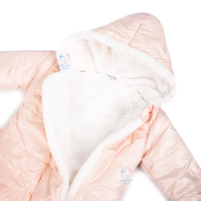 تهیه شده از پارچهی رویه سبک، مقاوم و ضدآب