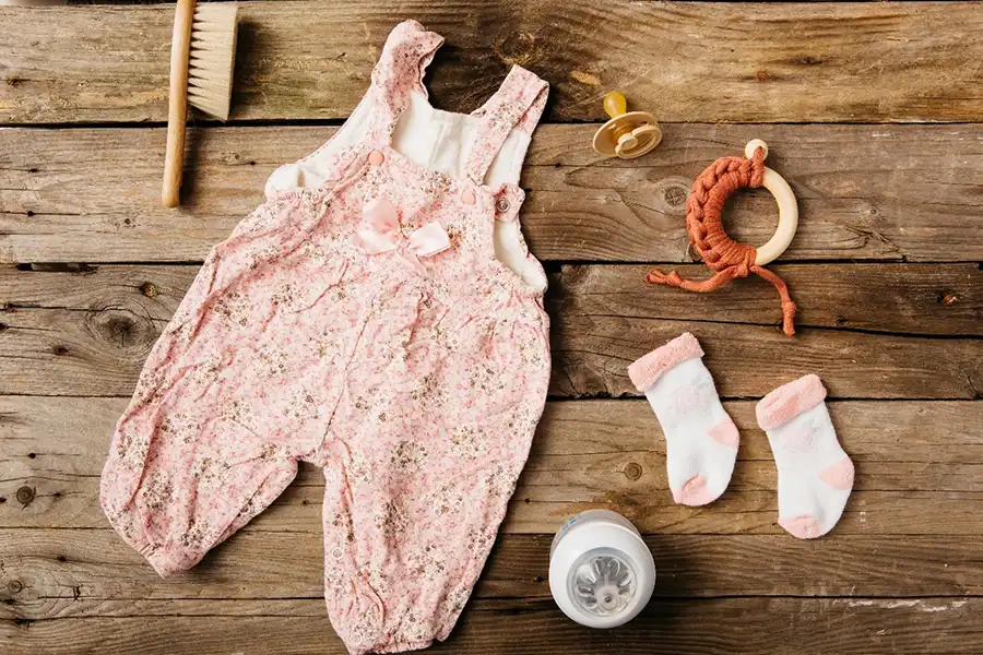 هنگام خرید علاوهبر زیبایی، باید به اندازههای استاندارد نوزاد و راحتی آن نیز توجه ویژهای شود.