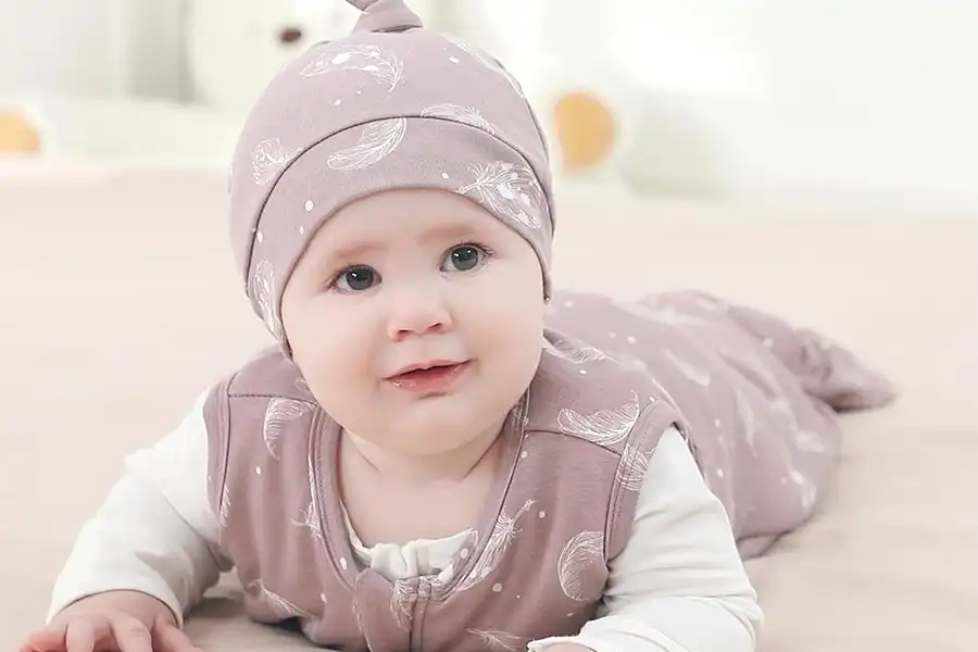 لباسهای unisex برای افرادی که قصد دارند فرزند دوم هم داشتهباشند، بهترین گزینه است.