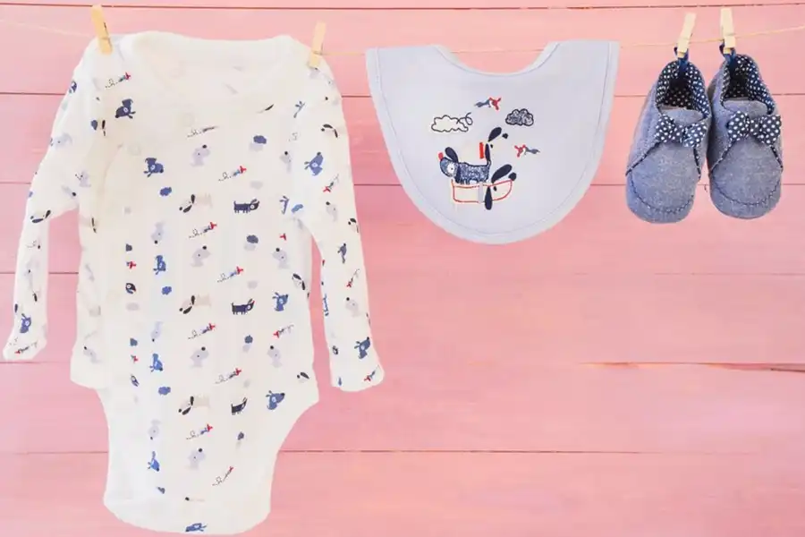 شرایط آبوهوا بر نوع لباسهایی که انتخاب میکنید، تأثیر بسیاری دارد.