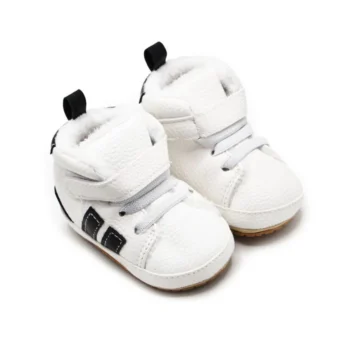پاپوش آل‌استار بغل دو خط مشکی مستر شوز Mrshoes
