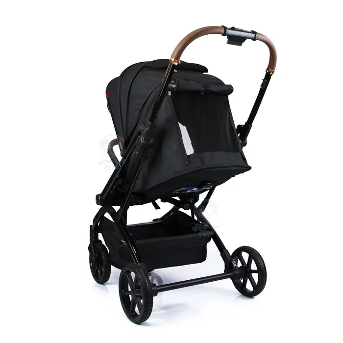 مجهز به چرخهای اسفنجی فشرده، به همراه کمک فنر