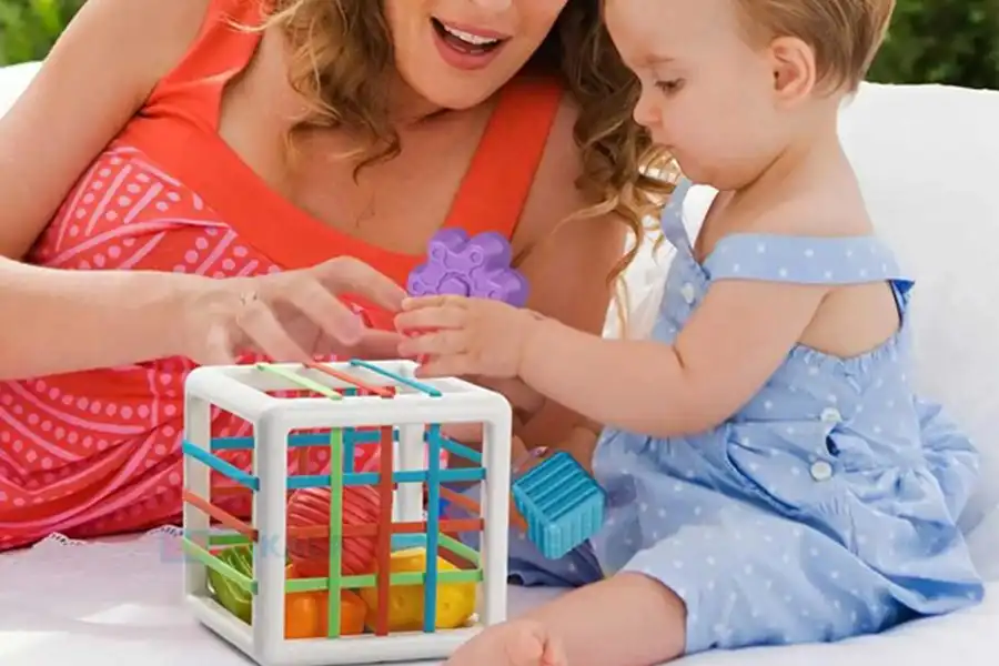 وسایلی که به کودک در یادگیری مهارتهای جدید کمک میکنند، انتخابهای هوشمندانه و کاربردی هستند.