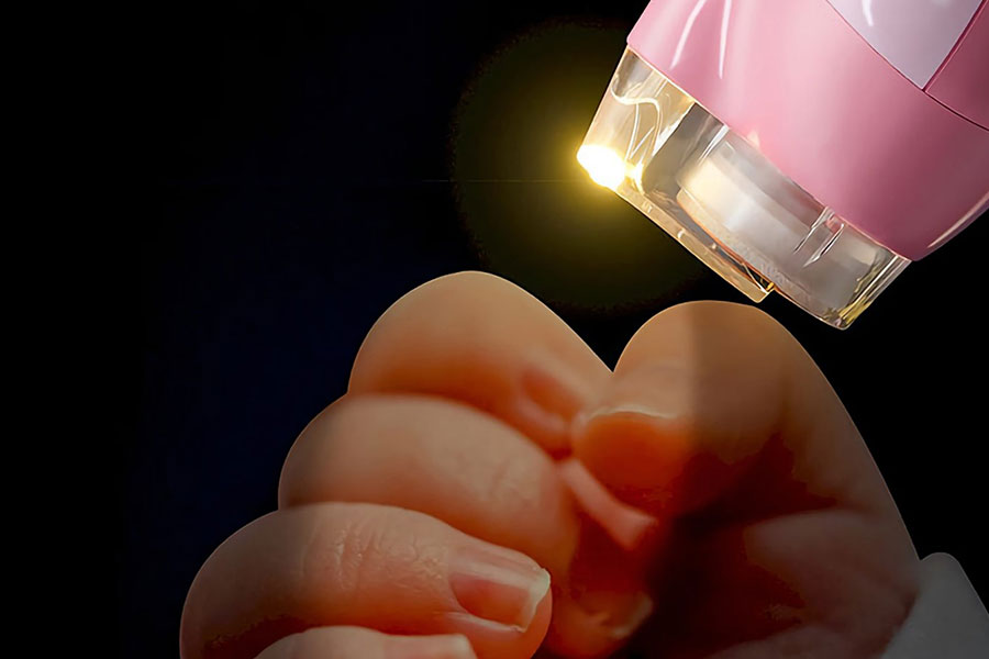 اخن گیر برقی عموماً برای نوزادان بیخطر است، مشروط بر اینکه طبق دستورالعمل سازنده از آن استفاده کنید.