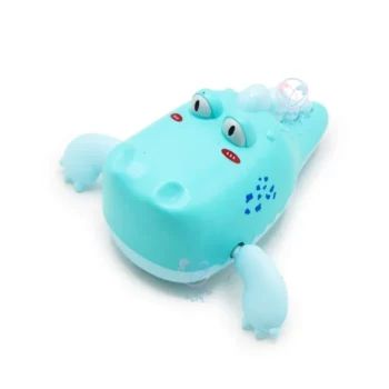 کروکودیل شناگر داخل وان سبزآبی