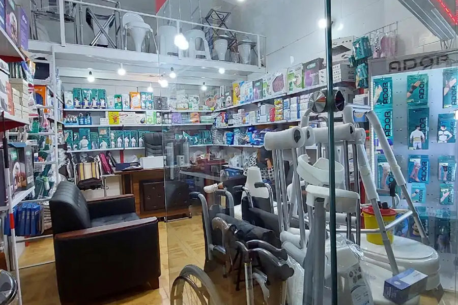 فروشگاههای تجهیزات پزشکی معمولاً تنوع بیشتری در برندها، مدلها و قیمت شکمبند بارداری دارند
