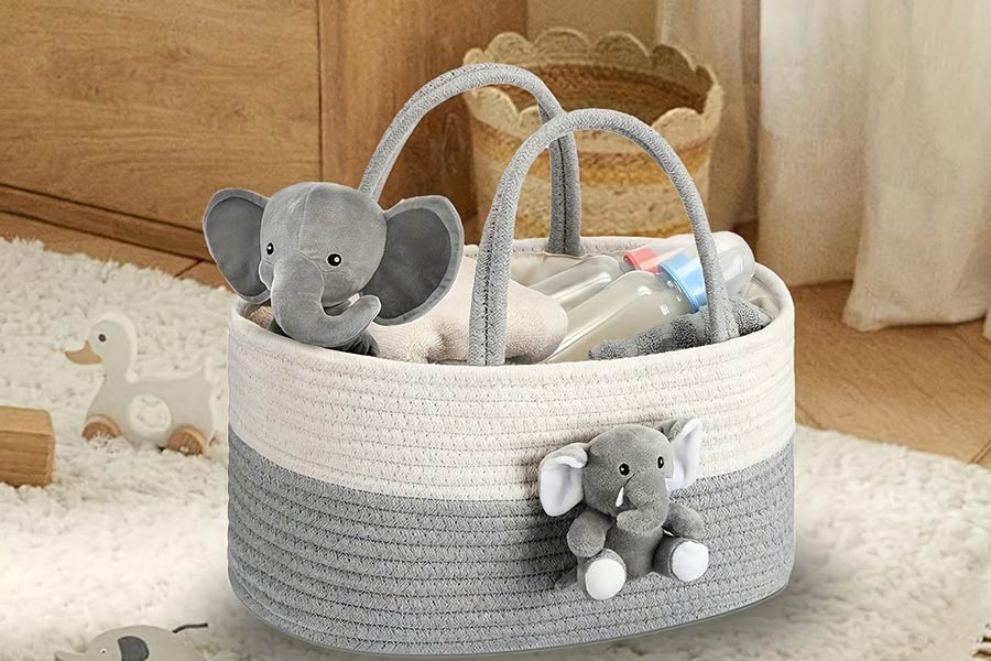 سبد سیسمونی نوزاد اغلب با در نظر گرفتن دوام و سهولت در تمیز کردن ساخته میشوند.