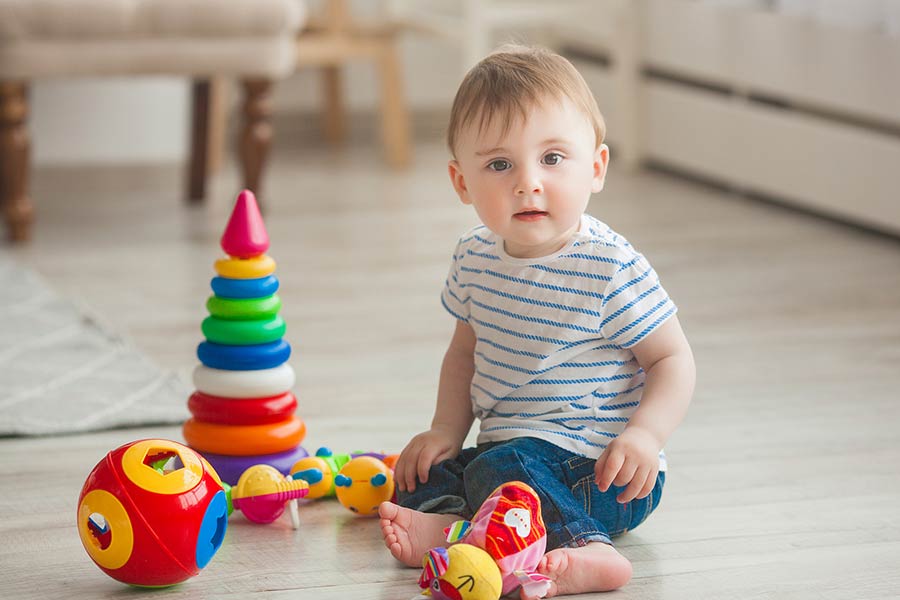 حلقههای هوش به کودکان اجازه میدهد با لمس و کنجکاوری، دنیای پیرامون خود را بهتر درک کنند.