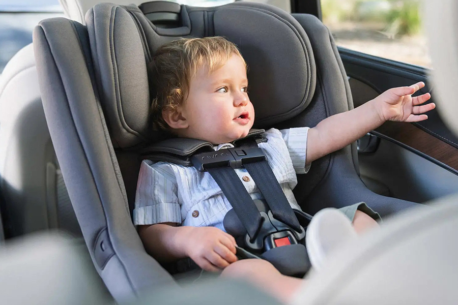 پارچههای هوشمند نونا در هر شرایط آبوهوایی به تنظیم دمای بدن کودک کمک میکنند