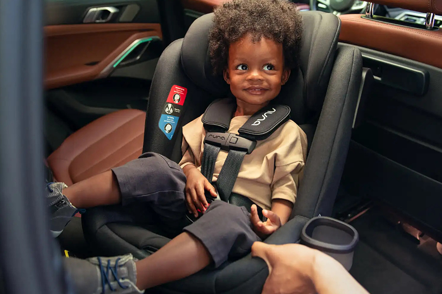 صندلیهای ماشین نونا نسبت به جویی قابلیت تنظیم بدنه دقیقتری دارند.