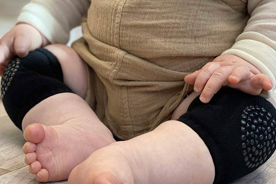 با خرید زانوبند، آسایش و ایمنی فرزند دلبندتان را تضمین کنید.