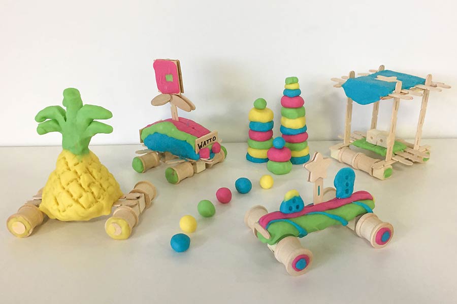 خمیربازی با پرورش همزمان زبان و خلاقیت به رشد سواد کودکان کمک میکند.