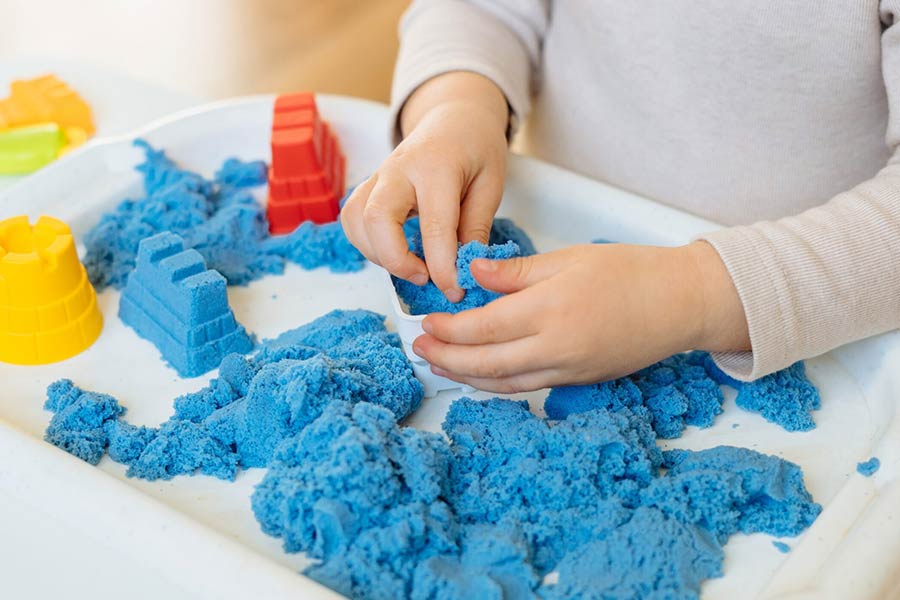 با کمی تغییر در خمیر، تفکر علمی کودک را تقویت کنید.