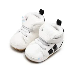 پاپوش آل‌استار بغل دو خط مشکی مستر شوز Mrshoes